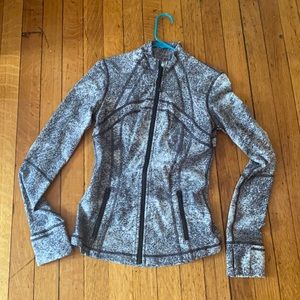 Lululemon define jacket!